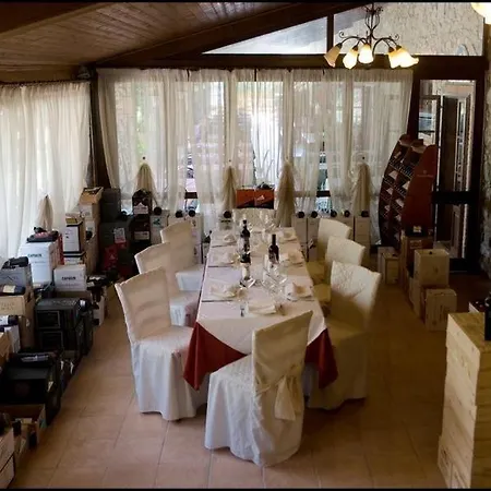 Relais Belvedere ホテル モンテカティーニ・ヴァル・ディ・チェーチナ