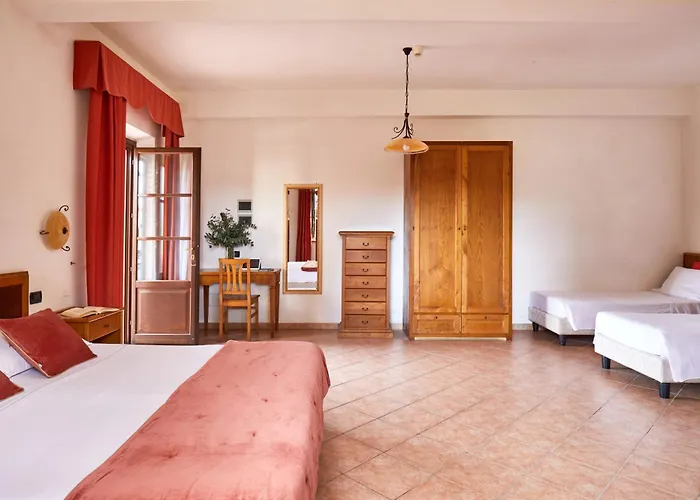 Relais Belvedere 4* מונטה קטיני ואל די צ'צ'ינה